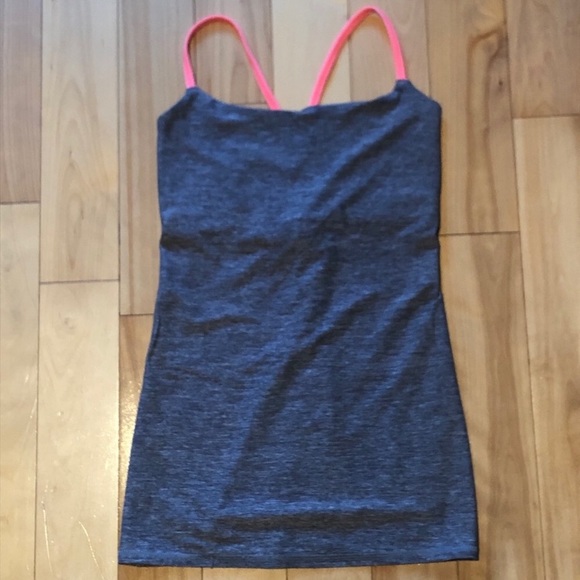 LULULEMON Dancing Warrior Tank - size 4 - Picture 2 of 4